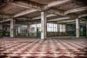 lost places, hall, columns
